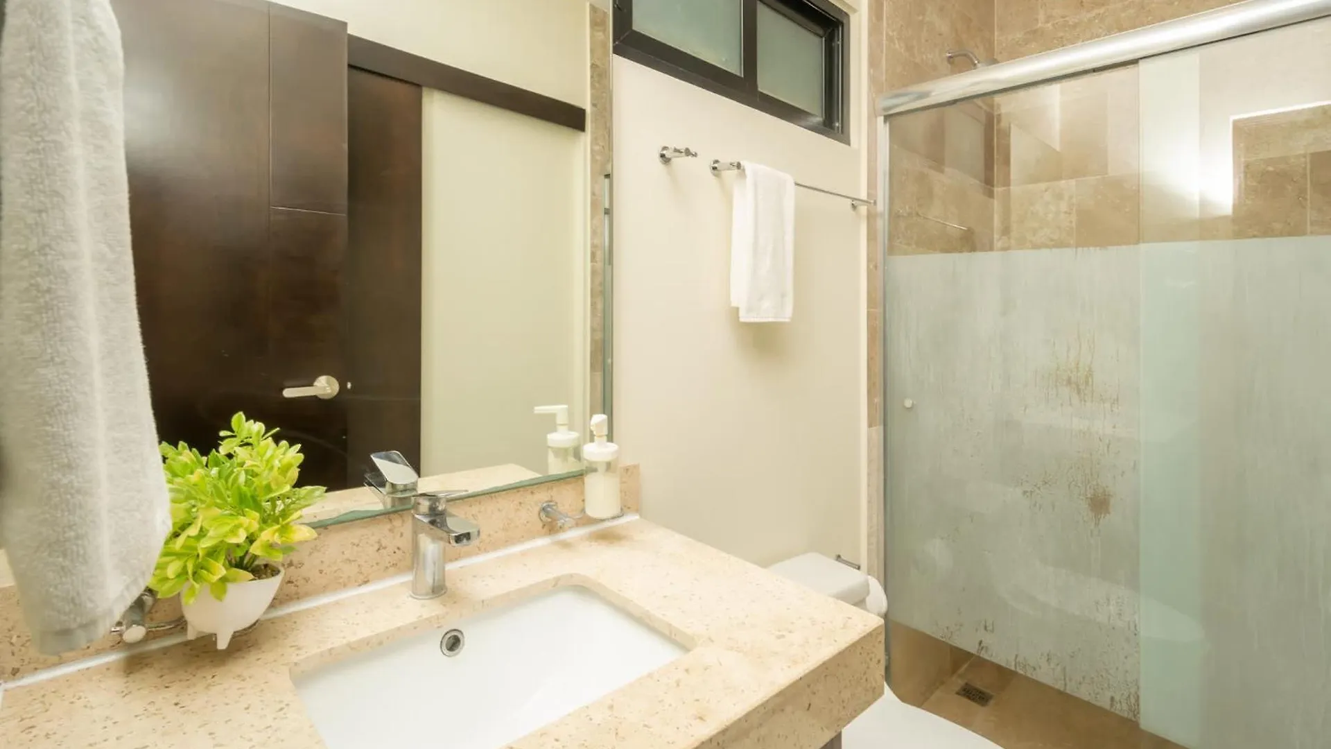 Oceanview Pool & Lounge Private Balcony Gym & Bbq Villa Playa del Carmen 0*,  Mexico