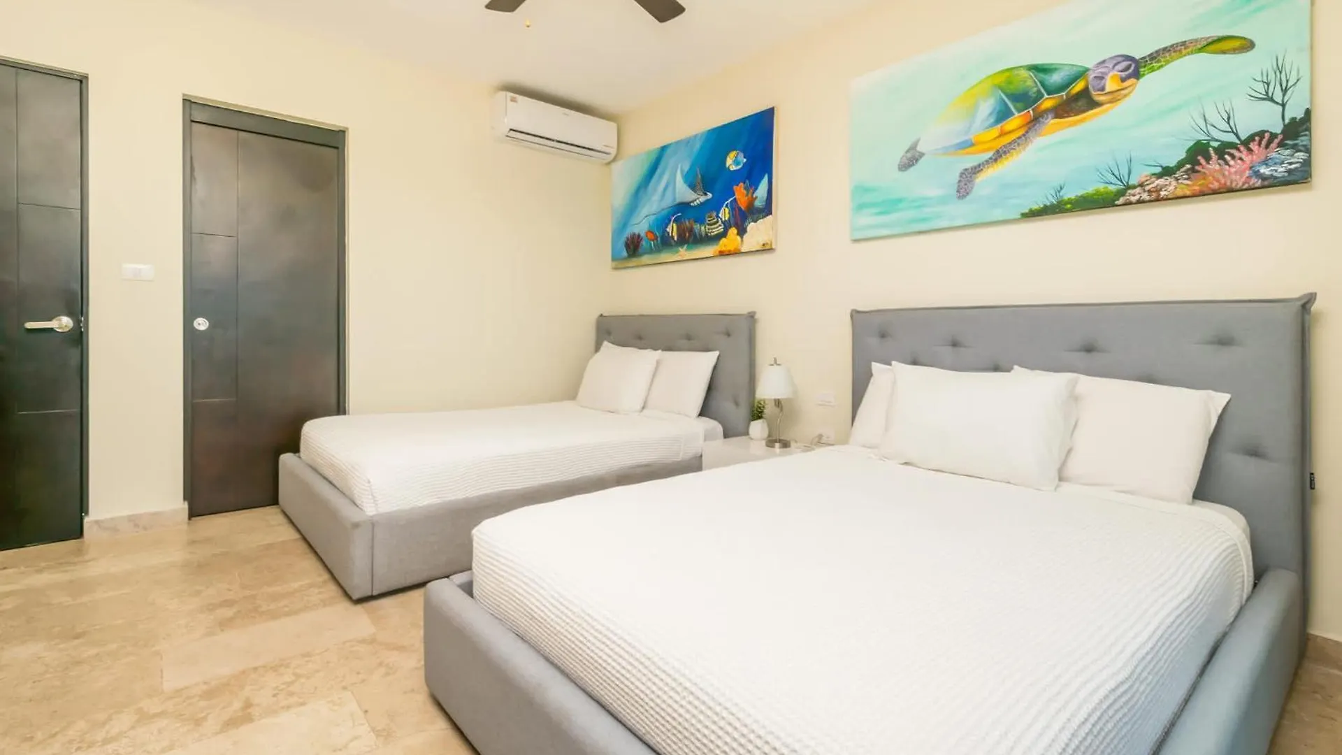 Holiday home Oceanview Pool & Lounge Private Balcony Gym & Bbq Villa Playa del Carmen Mexico