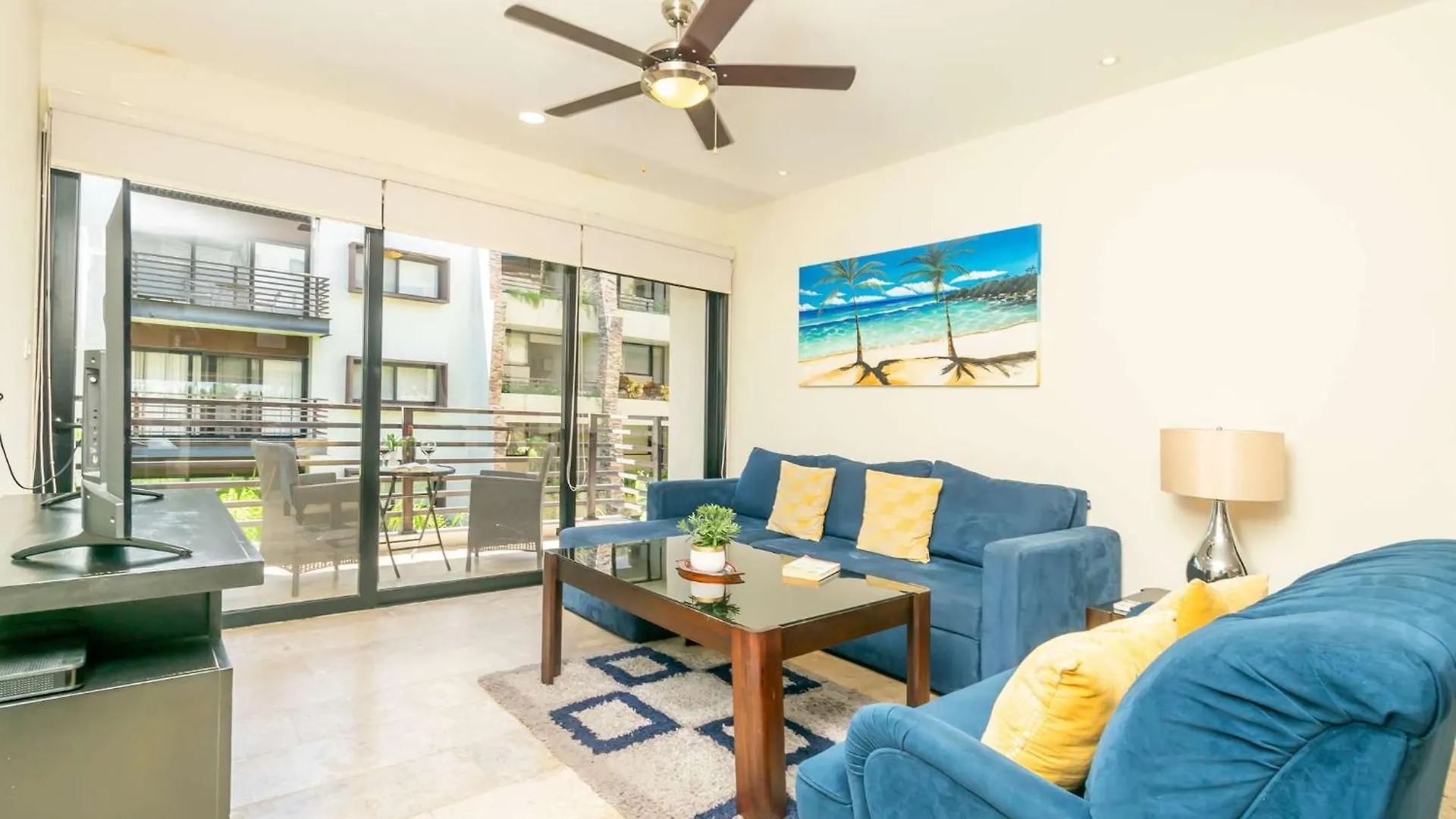 Oceanview Pool & Lounge Private Balcony Gym & Bbq Villa Playa del Carmen